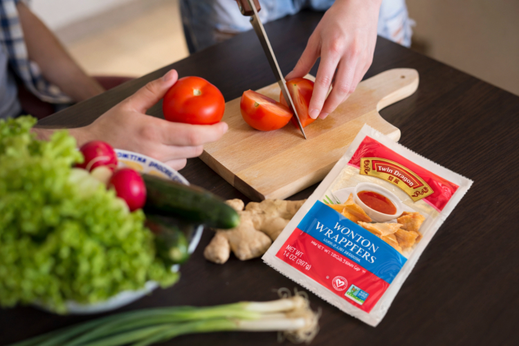 Discover the power of meal prep friendly wrappers! Learn how to transform Twin Dragon wrappers into delicious, quick grab-and-go snacks, freezer-friendly dumplings, and easy lunch meal prep ideas. Save time and eat better.